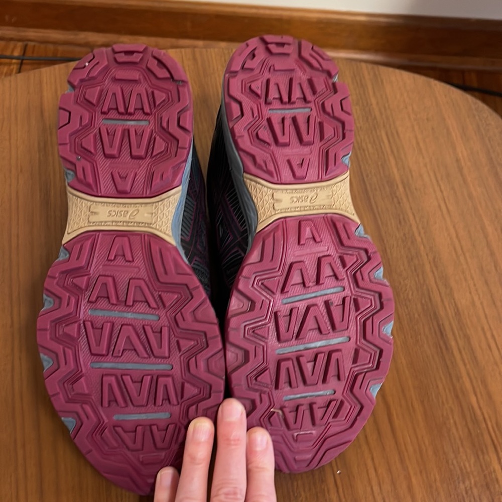 ASICS Running‎ Shoes - Picture 4 of 5